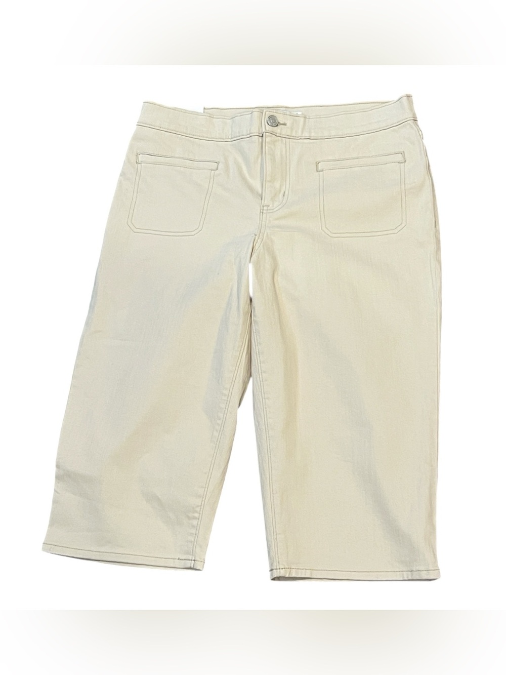 NWT Code Bleu Skimmer 10 Petite Below Knee-Length Light Khaki Shorts Modest